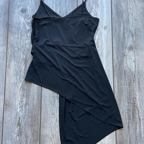 NWT! Express Asymmetrical Black Top - XS - Picture 6 of 7